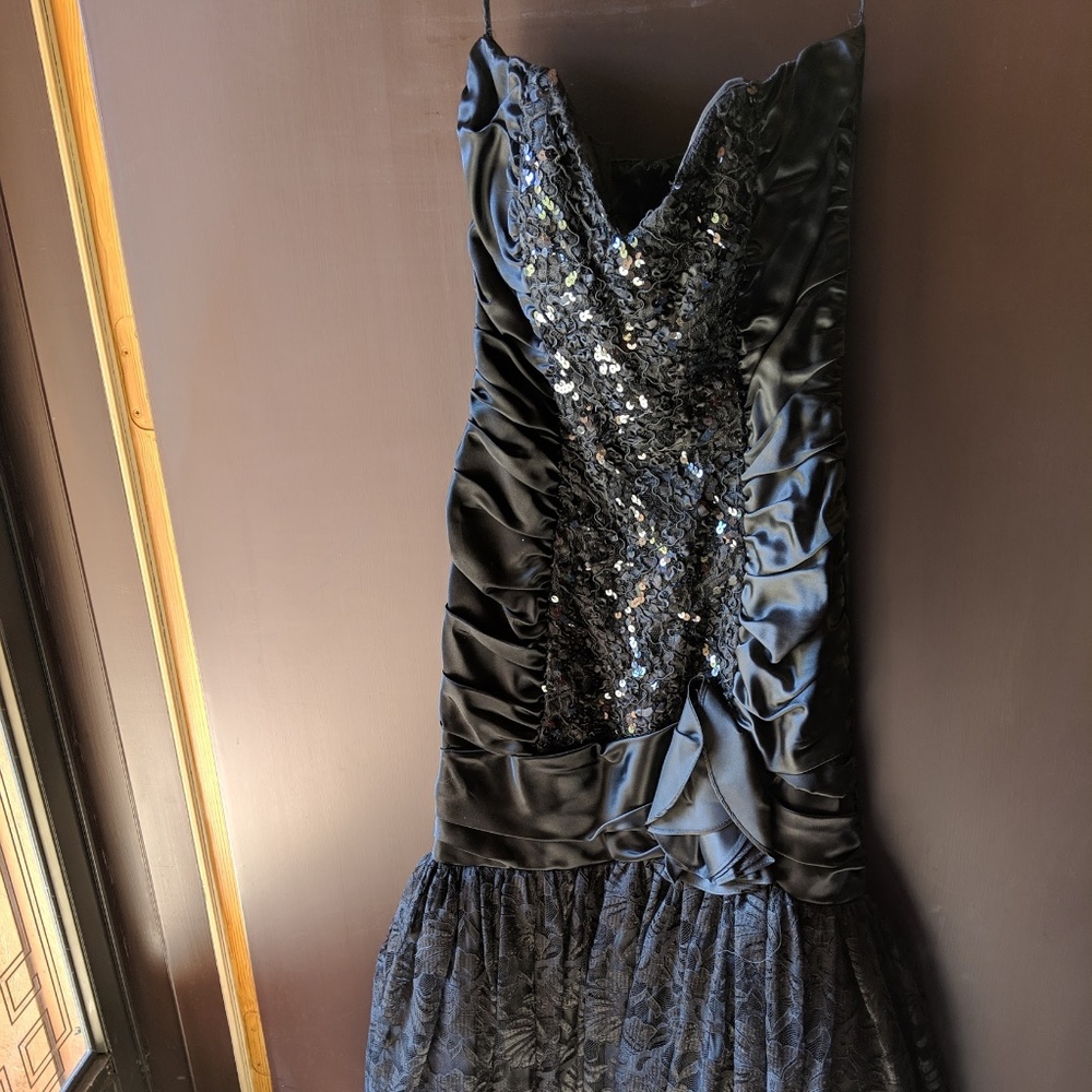 Vintage Sequin Formal Mermaid Wear. Size 7/8.